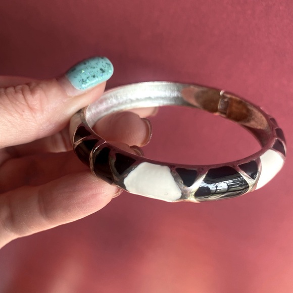 Fun Black, off-white, silver enamel hinged Bangle Bracelet - Picture 1 of 4